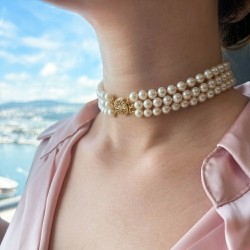 Κολιέ choker με Κ14 χρυσό κούμπωμα και 3 σειρές λευκά μαργαριτάρια - F1252328