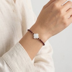 Βραχιόλι με Κ14 χρυσά στοιχεία, γρανάδα και λευκό Biwa μαργαριτάρι - B1252281