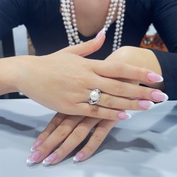 Δαχτυλίδι λευκόχρυσο Κ18 με μαργαριτάρι South Sea - M306586