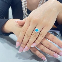 Δαχτυλίδι Κ18 Λευκόχρυσο με Turquoise και Διαμάντια - M306755