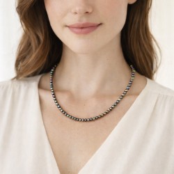 Κολιέ με Κ14 χρυσό ματ κούμπωμα και μαύρα μαργαριτάρια - F124919BM