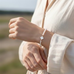 Βραχιόλι με Κ14 χρυσό κούμπωμα, μαργαριτάρια και σταυρό - B125635B