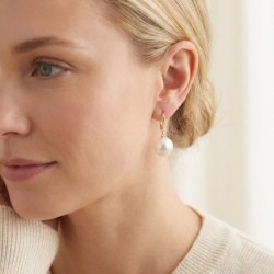 Σκουλαρίκια Κ18 χρυσά με μαργαριτάρια και διαμάντια - M125795