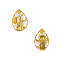 Σκουλαρίκια με λευκά μαργαριτάρια και βάση από ατσάλι με κλιπ - F126873