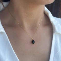 Μενταγιόν χρυσό Κ18 με μαύρο μαργαριτάρι - G318886B