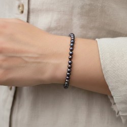 Βραχιόλι με Κ14 χρυσό κούμπωμα και μαύρα μαργαριτάρια - M123593B