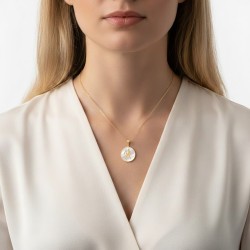 Μενταγιόν σε Κ14 χρυσή βάση με mother of pearl (ΖΥΓΟΣ) - F124057G