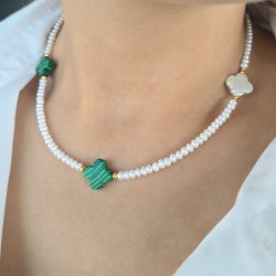 Κολιέ με Κ14 χρυσά στοιχεία, λευκά μαργαριτάρια και σταυρούς - F126757