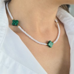 Κολιέ με Κ14 χρυσά στοιχεία, λευκά μαργαριτάρια και σταυρούς - F126757