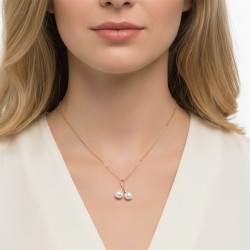 Μενταγιόν σε χρυσή βάση Κ18 με λευκά μαργαριτάρια και διαμάντια - G318781