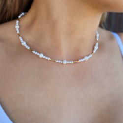 Κολιέ με Κ18 χρυσά στοιχεία και λευκά μαργαριτάρια - F126511