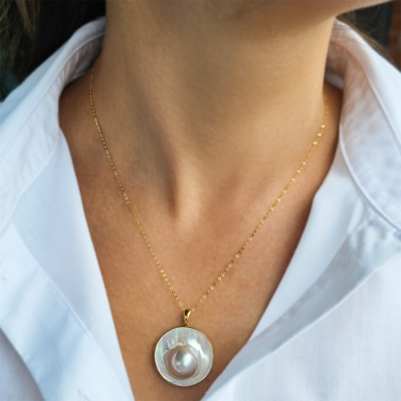 Κολιέ με Κ18 χρυσή αλυσίδα και μενταγιόν με Mother of Pearl Κ18 - F126538CH