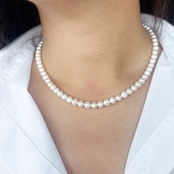 Κολιέ με Κ14 χρυσό κούμπωμα και λευκά μαργαριτάρια 6-6,5 χιλιοστών - F126764