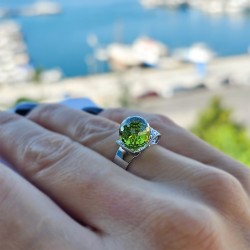 Δαχτυλίδι με Peridot σε ασήμι 925 - M124196P