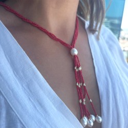 Κολιέ με Κ14 χρυσά στοιχεία, κοράλλια και λευκά μαργαριτάρια - F122828