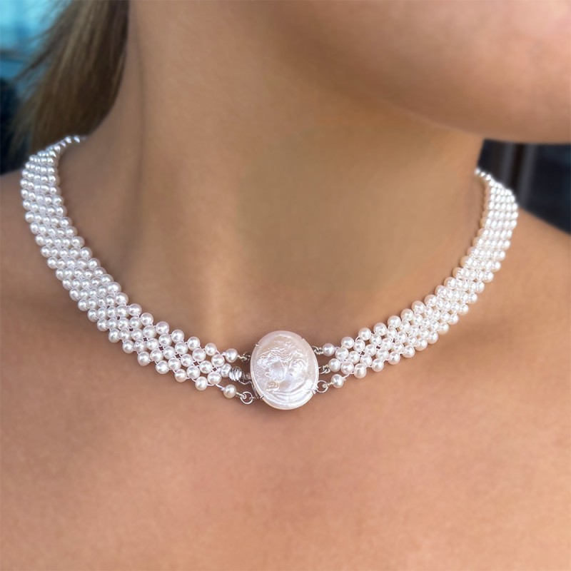 Κολιέ με Κ18 χρυσό κούμπωμα Cameo και λευκά μαργαριτάρια - M318047C
