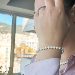 Βραχιόλι με Κ14 χρυσό κούμπωμα και λευκά μαργαριτάρια - B126182