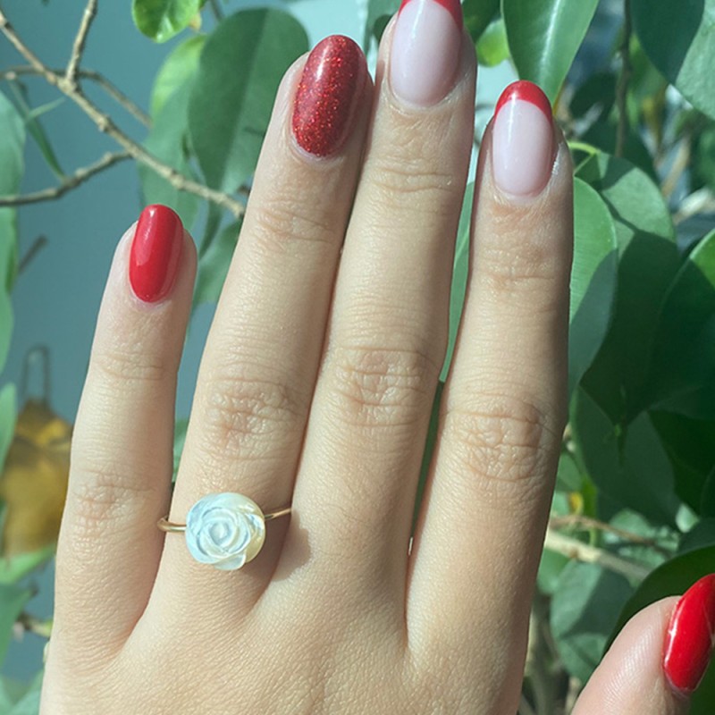 Δαχτυλίδι Κ14 χρυσό με shell pearl σε σχήμα λουλούδι - R125923