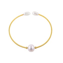Βραχιόλι με λευκά μαργαριτάρια και επιχρυσωμένο μέταλλο - S125570
