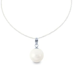 Χρυσό Κ18 μενταγιόν με λευκό Shell Pearl - M316661